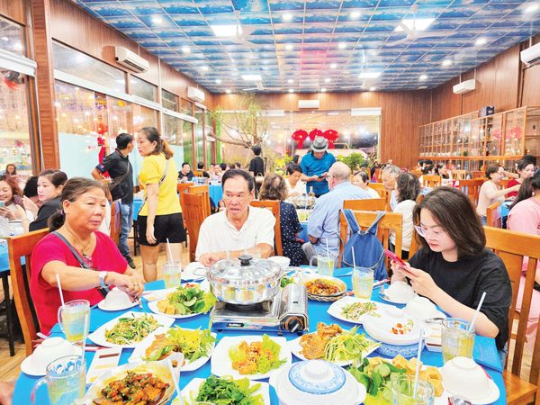 Ẩm thực Tây Đô tăng sức hút cho du lịch