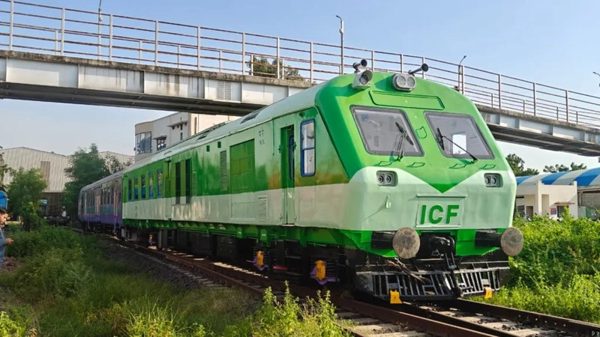 Ấn Độ chính thức đưa vào khai thác chuyến tàu chạy bằng LNG đầu tiên