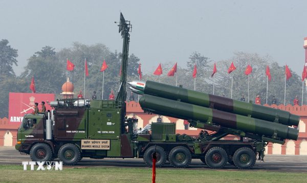Ấn Độ thu hơn 600 triệu USD từ các thương vụ xuất khẩu tên lửa BrahMos