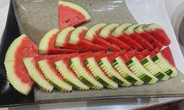 Ăn gì giảm quầng thâm mắt?