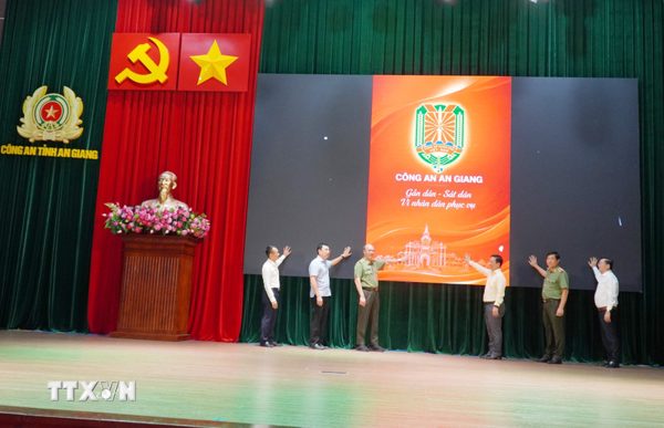 An Giang: Kết nối người dân và lực lượng Công an trên môi trường số