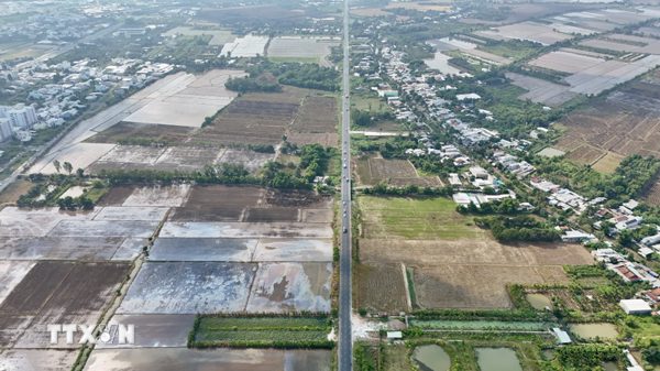 An Giang khẩn trương duy tu, khắc phục sụt lún trên tuyến tránh Long Xuyên