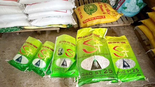An Giang: Khởi tố vụ án liên quan đóng gói, kinh doanh gạo giả mạo nhãn hiệu ST25