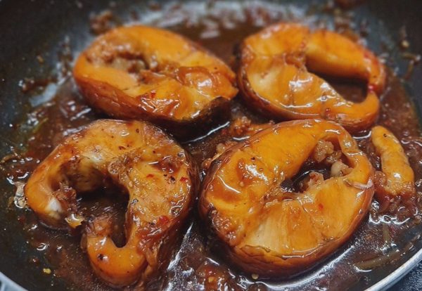Ăn mặn ảnh hưởng đến cơ thể thế nào