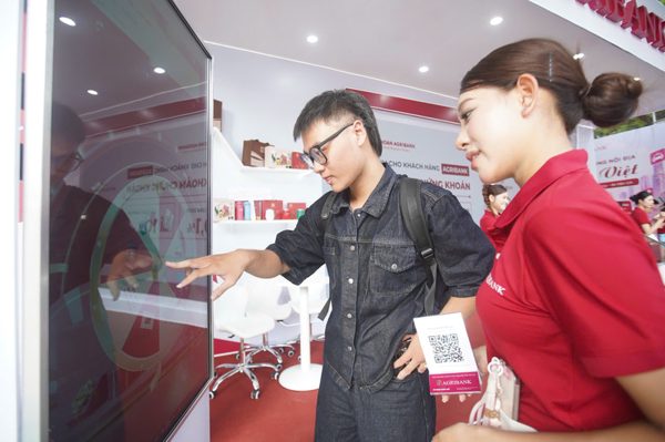 Ấn tượng các trải nghiệm tại gian hàng Agribank ở Sóng Festival