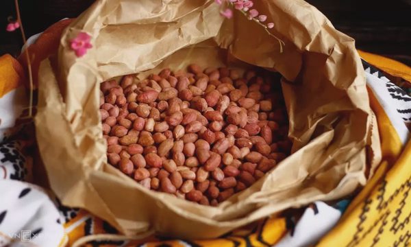 Ăn uống thế nào để hạn chế mỡ bụng khi già đi