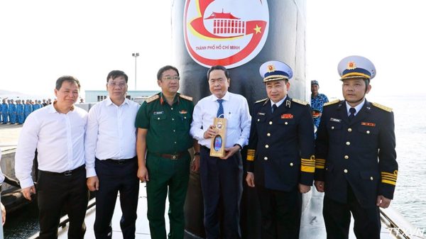 [Ảnh] Chủ tịch Quốc hội thăm, làm việc với Quân chủng Hải quân