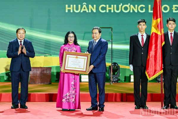 [Ảnh] Chủ tịch Quốc hội Trần Thanh Mẫn dự Lễ kỷ niệm 70 năm Học viện Nông nghiệp Việt Nam