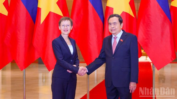 [Ảnh] Chủ tịch Quốc hội Trần Thanh Mẫn hội kiến Thủ tướng Công quốc Liechtenstein Brigitte Haas