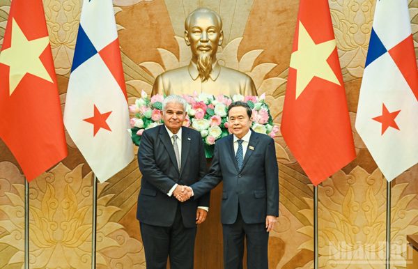 [Ảnh] Chủ tịch Quốc hội Trần Thanh Mẫn hội kiến Tổng thống Panama Jose Raul Mulino