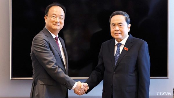 [Ảnh] Chủ tịch Quốc hội Trần Thanh Mẫn tiếp lãnh đạo một số tập đoàn của Hàn Quốc