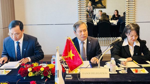 [Ảnh] Hà Nội thúc đẩy hợp tác với các tập đoàn Hàn Quốc trong công nghệ cao và phát triển đô thị