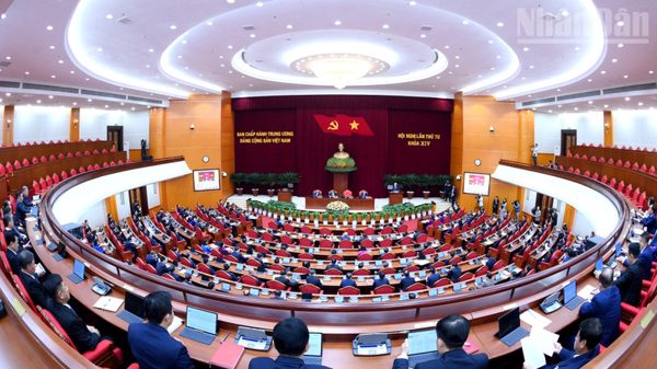 [Ảnh] Khai mạc Hội nghị lần thứ tư Ban Chấp hành Trung ương Đảng khóa XIV