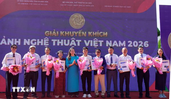 Ảnh nghệ thuật lan tỏa vẻ đẹp đất nước, con người Việt Nam