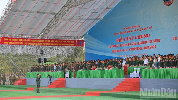 [Ảnh] Quân đội ba nước Việt Nam-Lào-Campuchia hoàn thành Diễn tập chung về phòng thủ dân sự