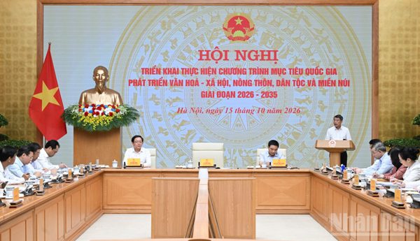[Ảnh] Thủ tướng chủ trì Hội nghị triển khai Chương trình mục tiêu quốc gia phát triển văn hóa, xã hội, nông thôn, dân tộc và miền núi
