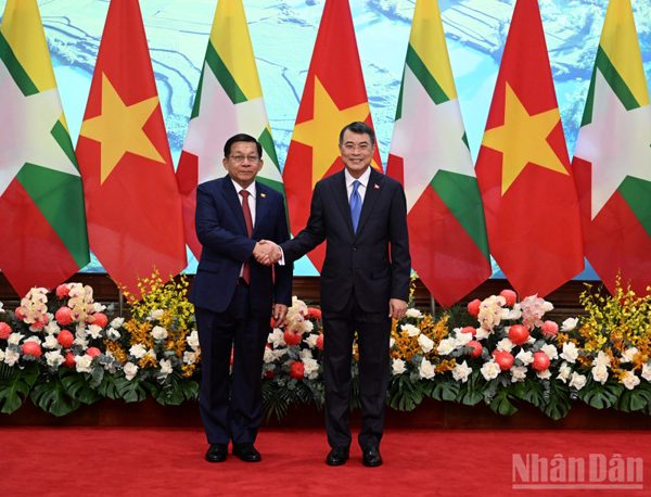 [Ảnh] Thủ tướng Lê Minh Hưng hội kiến Tổng thống nước Cộng hòa Liên bang Myanmar Min Aung Hlaing
