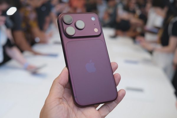 Ảnh thực tế iPhone 18 Pro Max với bốn màu