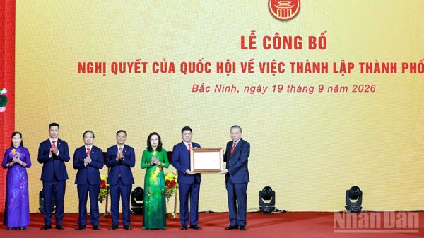 [Ảnh] Tổng Bí thư, Chủ tịch nước Tô Lâm dự Lễ công bố Nghị quyết của Quốc hội về việc thành lập thành phố Bắc Ninh