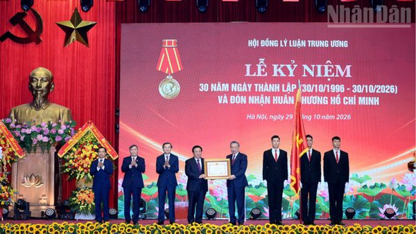 [Ảnh] Tổng Bí thư, Chủ tịch nước Tô Lâm dự Lễ kỷ niệm 30 năm Ngày thành lập Hội đồng Lý luận Trung ương