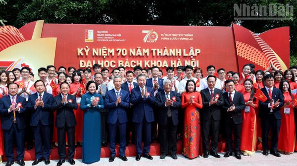 [Ảnh] Tổng Bí thư, Chủ tịch nước Tô Lâm dự Lễ kỷ niệm 70 năm thành lập Đại học Bách khoa Hà Nội