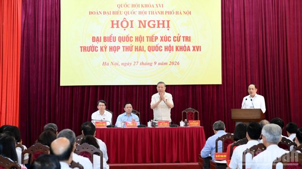[Ảnh] Tổng Bí thư, Chủ tịch nước Tô Lâm tiếp xúc cử tri thành phố Hà Nội trước kỳ họp thứ hai, Quốc hội khóa XVI