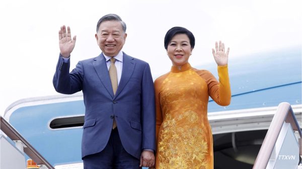 [Ảnh] Tổng Bí thư, Chủ tịch nước Tô Lâm và Phu nhân bắt đầu thăm cấp Nhà nước Liên bang Nga