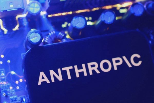 Anthropic chặn việc lợi dụng AI để nghiên cứu phát triển vũ khí sinh học