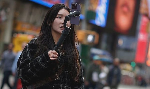 Áp lực 'gồng mình làm người giàu' của Gen Z Mỹ