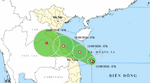 Áp thấp nhiệt đới hình thành ở Biển Đông, hướng về ven biển miền Trung