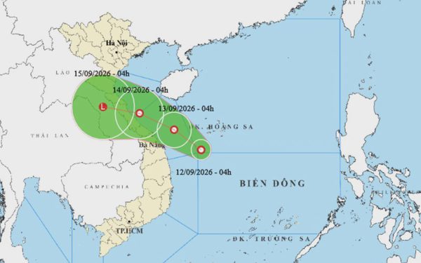 Áp thấp nhiệt đới vừa hình thành, Hà Tĩnh đến Quảng Ngãi đang mưa lớn