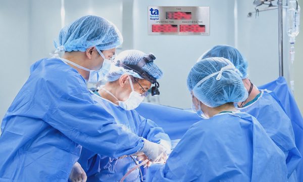 Áp xe phổi vỡ tràn dịch mủ