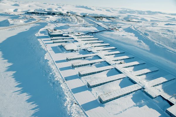 'Mỏ vàng cô đơn nhất hành tinh' giữa băng giá -50°C
