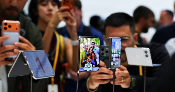 Apple chặn đường dân buôn iPhone Duo bằng giới hạn mua hàng mới