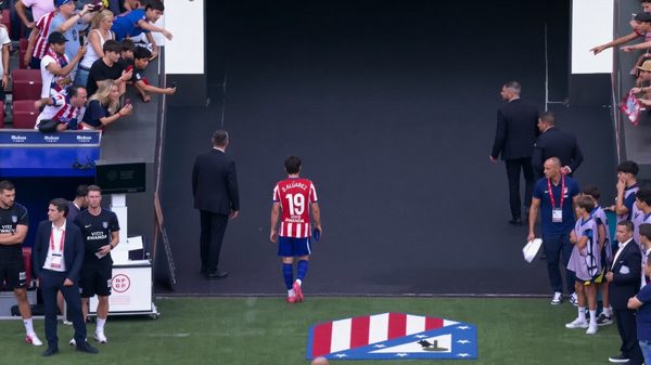 Arsenal đang trở thành lối thoát duy nhất cho Julian Alvarez