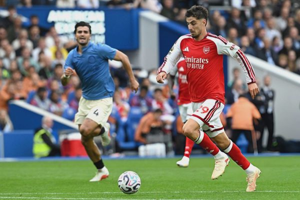 Arsenal nhận cú sốc trên sân Brighton, đứt mạch toàn thắng