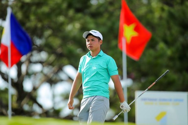 Asiad 20: Nguyễn Tuấn Anh đánh dưới chuẩn, tuyển golf nam Việt Nam xếp T9