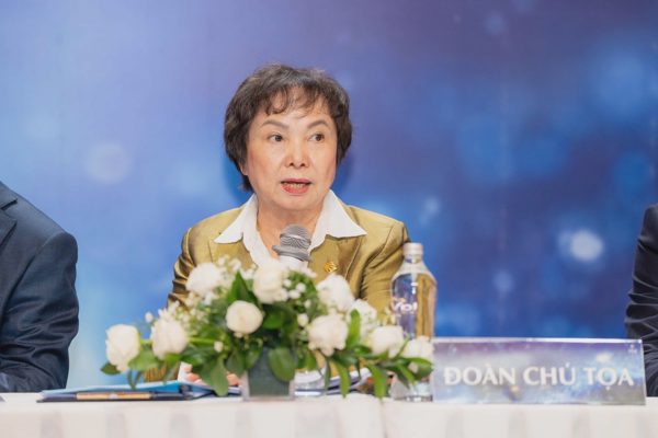 Bà Cao Thị Ngọc Dung: Không còn cách khác, tôi mới bán cổ phiếu PNJ