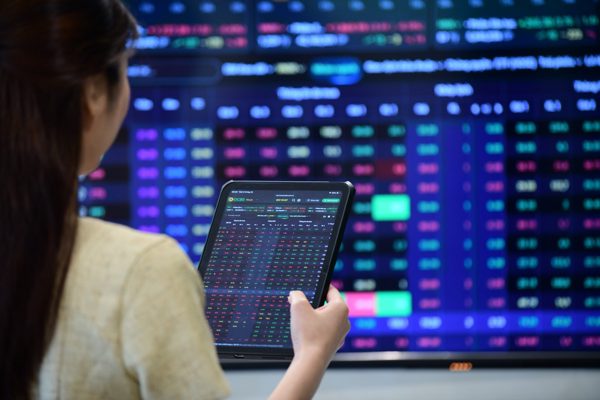 Ba công ty chứng khoán đầu tiên công bố lợi nhuận quý 3
