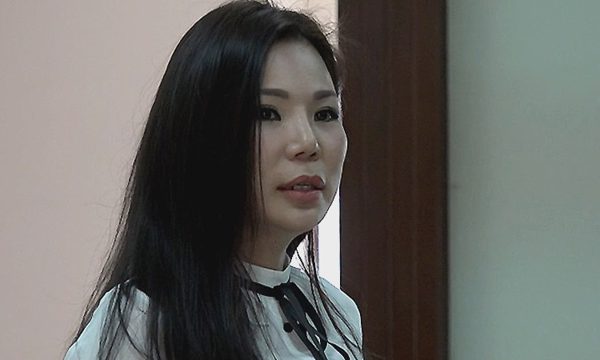 Bà Hồng Ngọc đòi bác sĩ Chiêm Quốc Thái chia 454 tỷ đồng