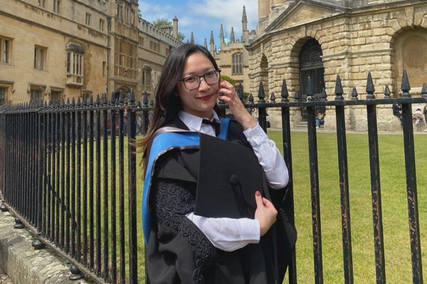 Bà mẹ hai con và hành trình trở lại Oxford tìm lời giải cho giáo dục