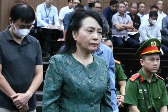 Bà Nguyễn Thị Kim Tiến muốn nộp 1,1 tỷ đồng hỗ trợ các bị cáo khác khắc phục hậu quả