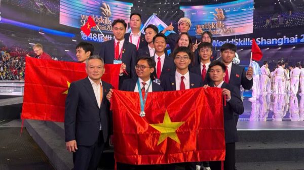 Ba thí sinh Việt Nam đạt Huy chương Kỹ năng nghề xuất sắc thế giới
