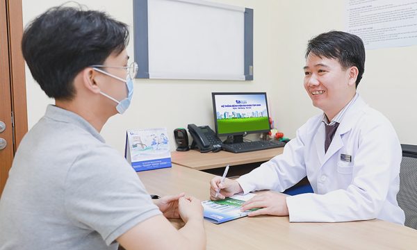 Ba thói quen uống nước có thể cảnh báo bệnh tiết niệu
