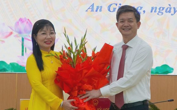 Bà Trần Thị Thanh Hương giữ chức Chủ tịch HĐND tỉnh An Giang