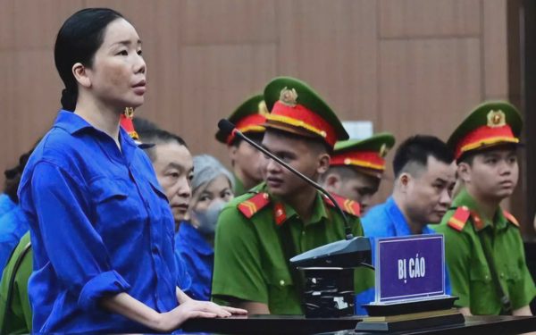 ‘Bà trùm’ Mai Anh khai đánh đập, ép buộc từ bác sĩ đến bảo vệ nhận tiền, mở cổng viện