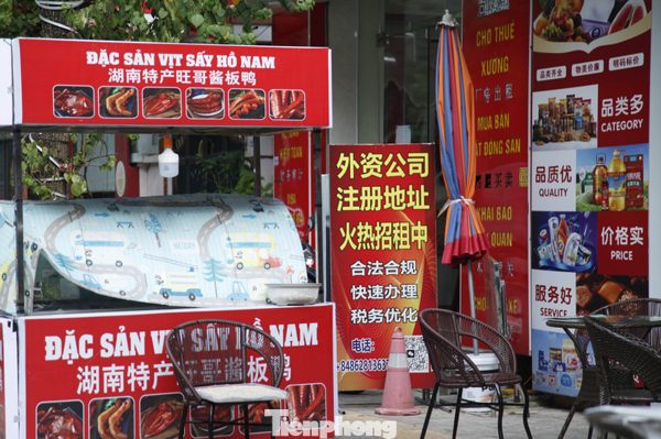 Bắc Ninh chỉ đạo xử lý tình trạng biển chữ nước ngoài lấn át tiếng Việt trên đường phố
