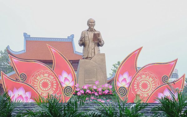 Bắc Ninh: Khánh thành đền thờ Bác Hồ và khởi công khu đô thị hơn 41.000 tỉ đồng