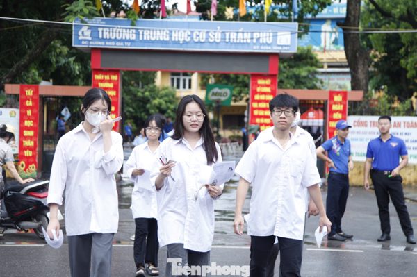 Bắc Ninh lập đường dây nóng phản ánh lạm thu, dạy thêm không đúng quy định