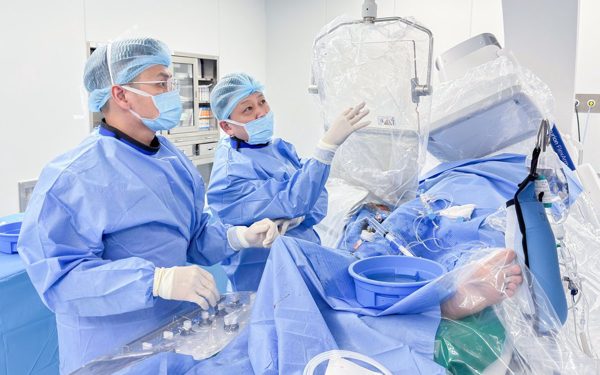 Bác sĩ Chợ Rẫy phối hợp cứu 2 bệnh nhân nhồi máu cơ tim ngay tại đặc khu Phú Quốc